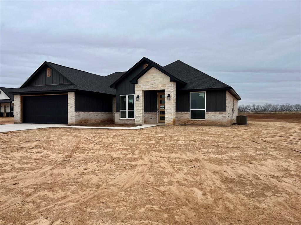 205 Jimmy Lane Property Photo 1
