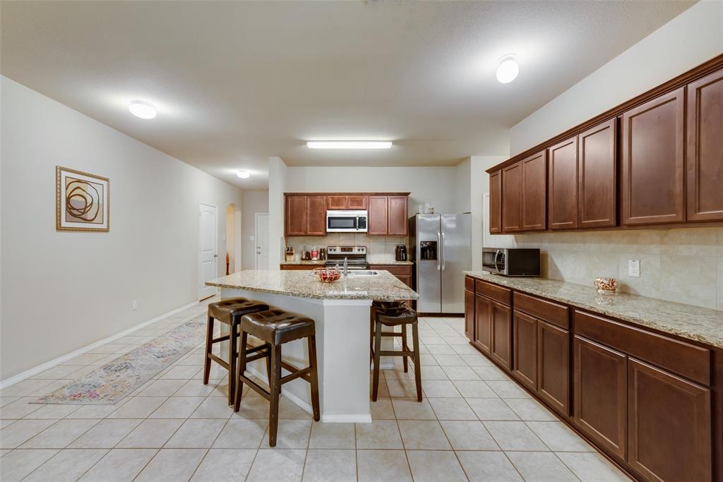 2512 Saldana Drive Property Photo 9