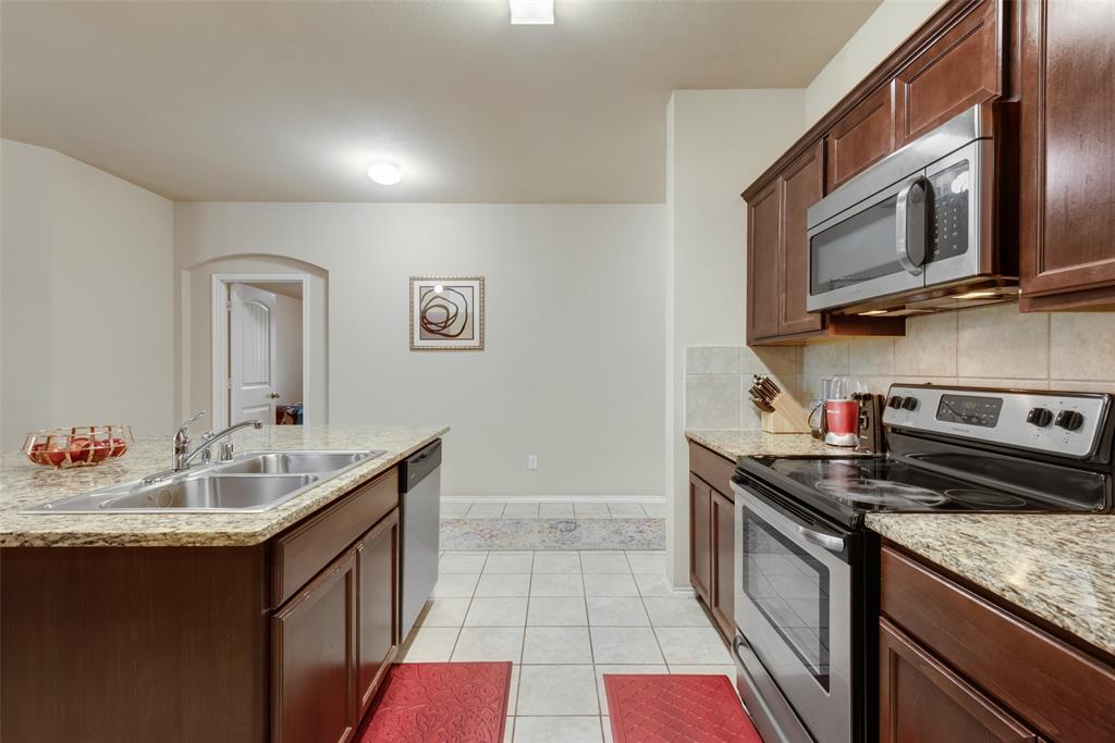 2512 Saldana Drive Property Photo 11