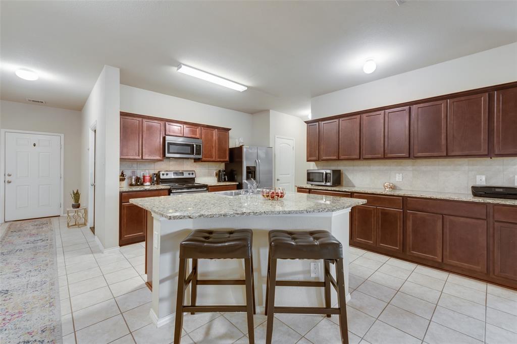 2512 Saldana Drive Property Photo 13