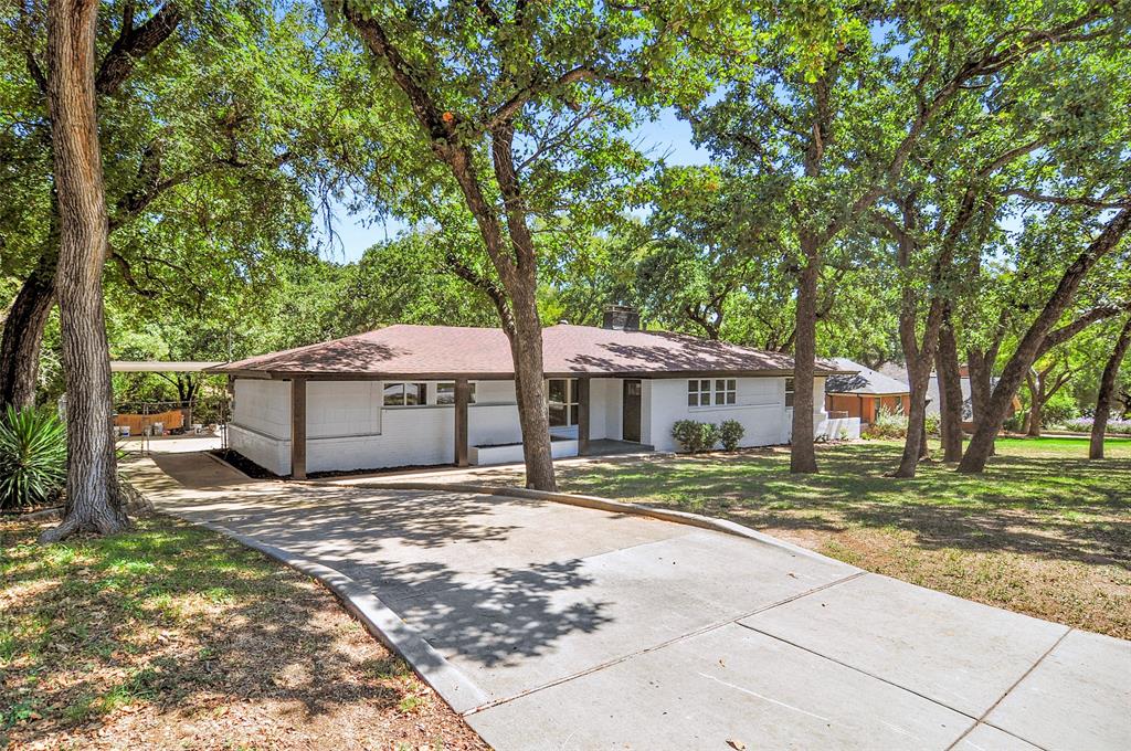1729 Yolanda Drive Property Photo 2