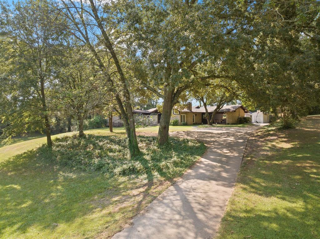 609 Daingerfield Street Property Photo 1