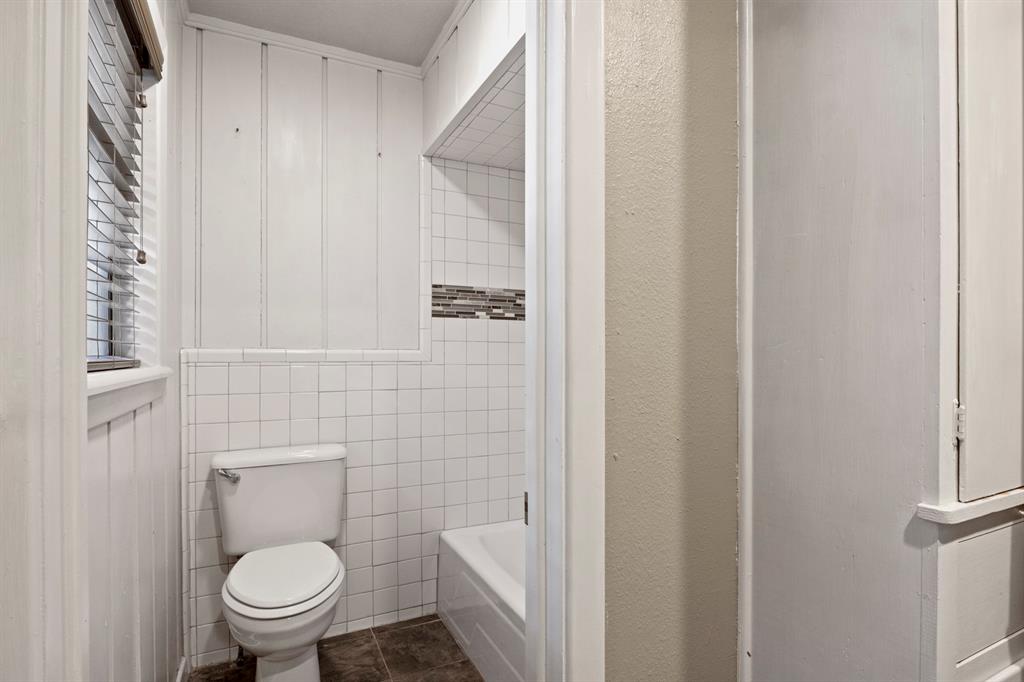 609 Daingerfield Street Property Photo 21