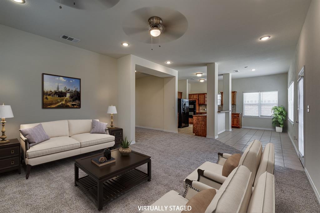 208 Cobblestone Circle Property Photo 2