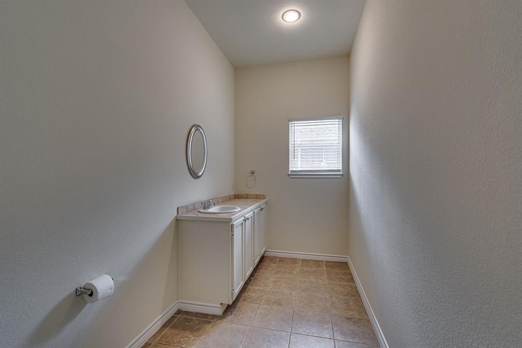 208 Cobblestone Circle Property Photo 18
