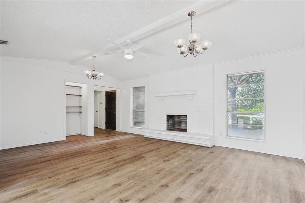 1605 Glouchester Drive Property Photo 10