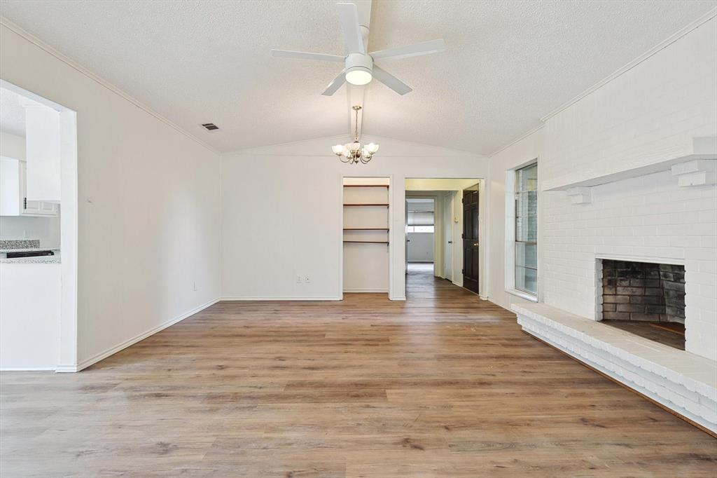 1605 Glouchester Drive Property Photo 20