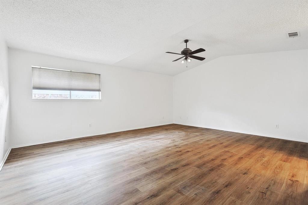 1605 Glouchester Drive Property Photo 25