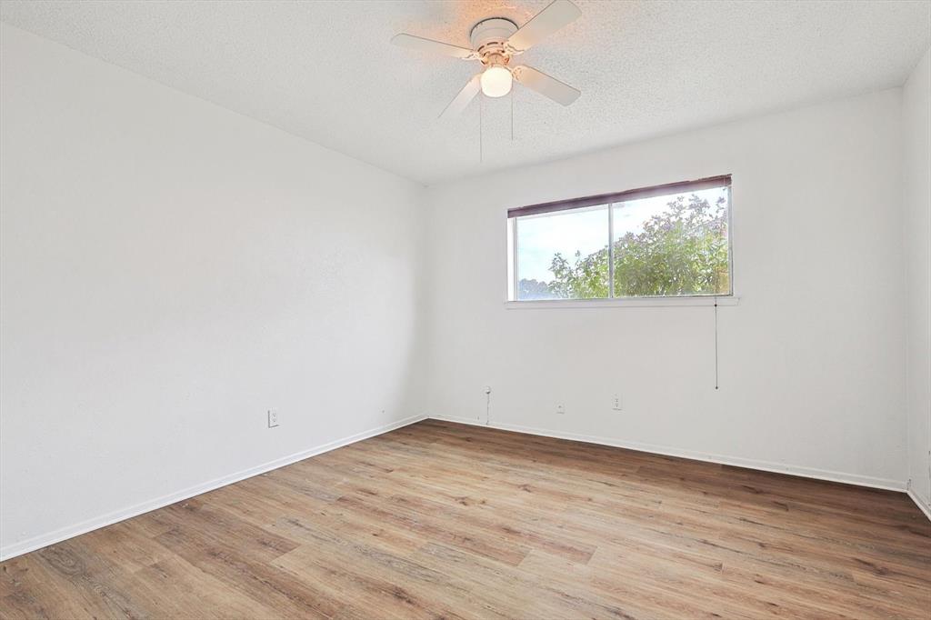 1605 Glouchester Drive Property Photo 28