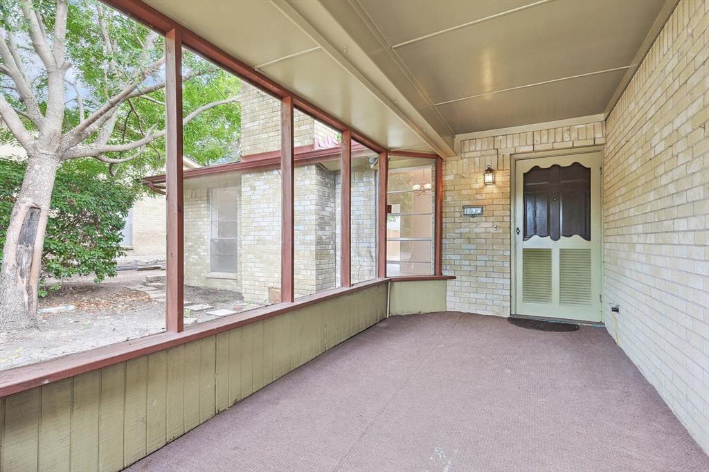 1605 Glouchester Drive Property Photo 32