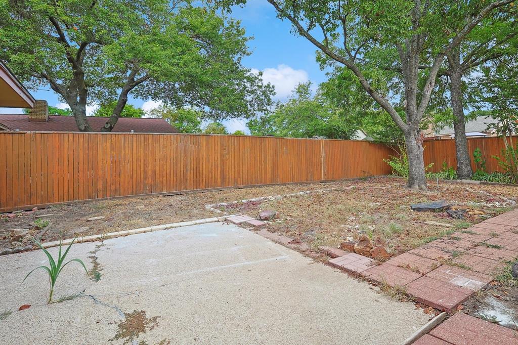 1605 Glouchester Drive Property Photo 34