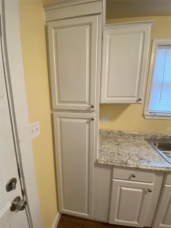 1609 Waco Avenue Property Photo 8