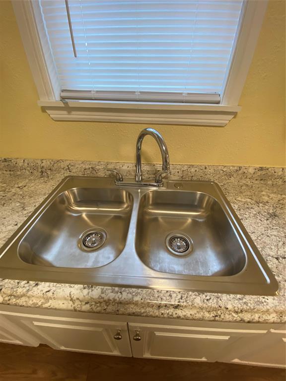 1609 Waco Avenue Property Photo 11