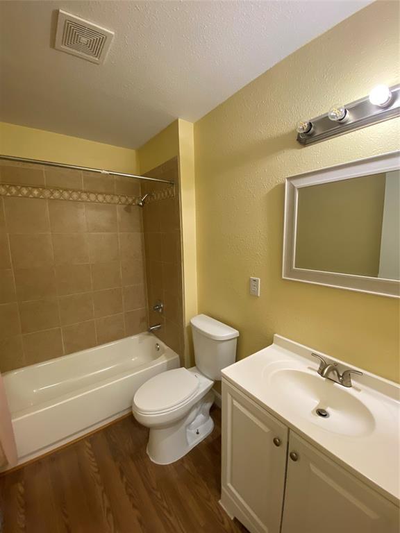1609 Waco Avenue Property Photo 14