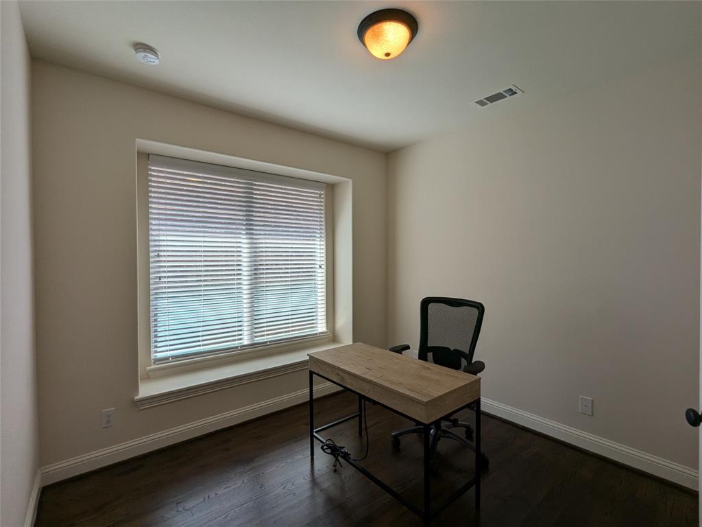14121 Sparrow Hill Drive Property Photo 11