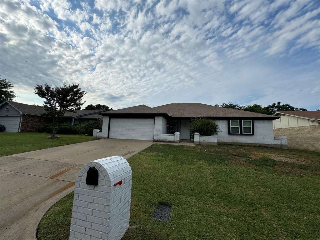 933 Freestone Drive Property Photo 1