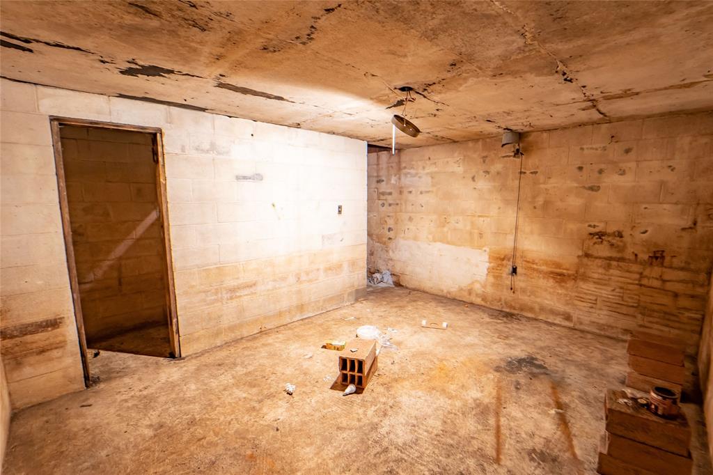 701 Fm 209 Property Photo 23