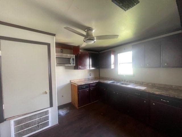 701 N Filmore Street Property Photo 9