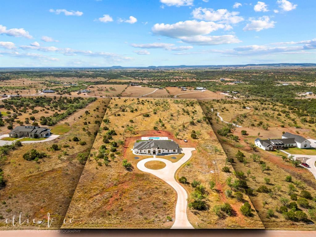 173 Western Trl Property Photo 1