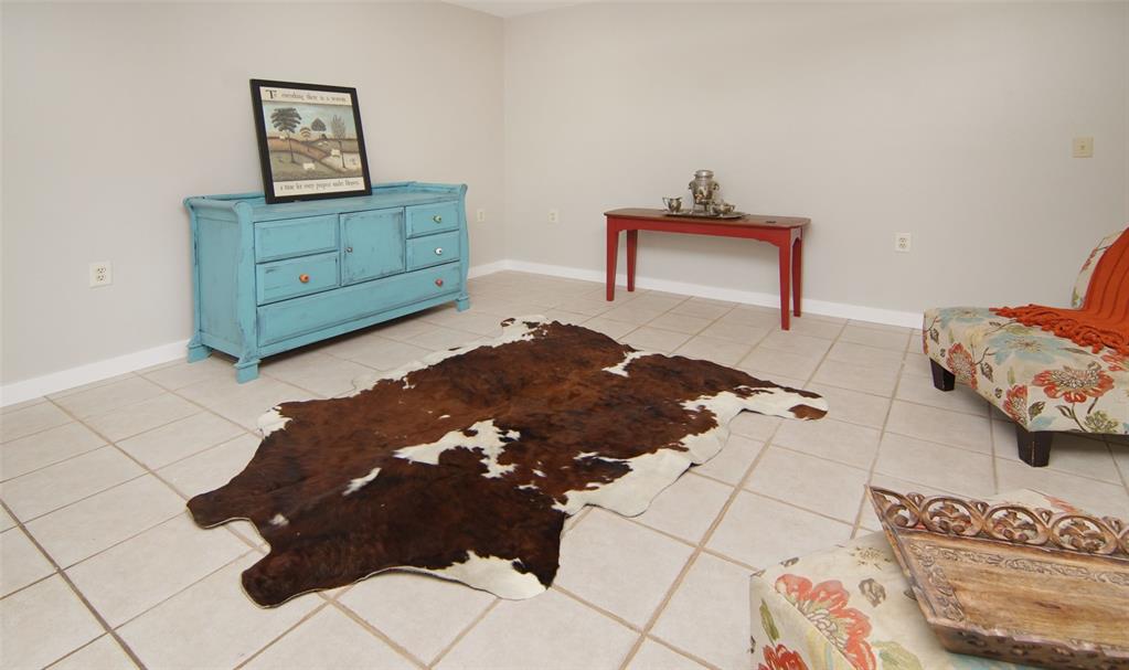 6114 Nevada Court Property Photo 13