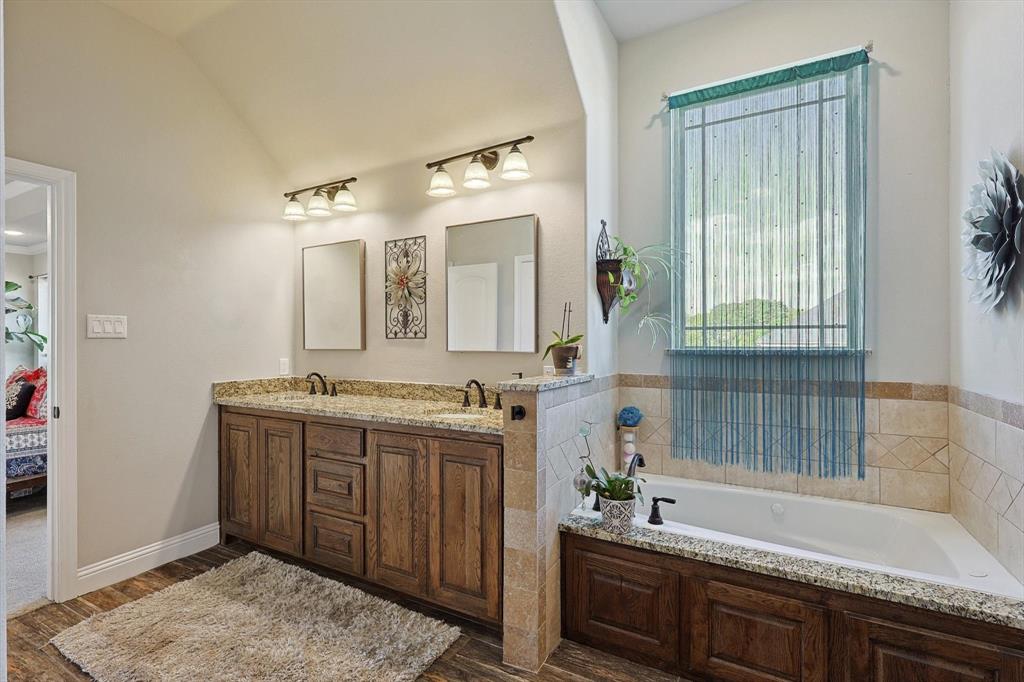 2021 Louie Lane Property Photo 21