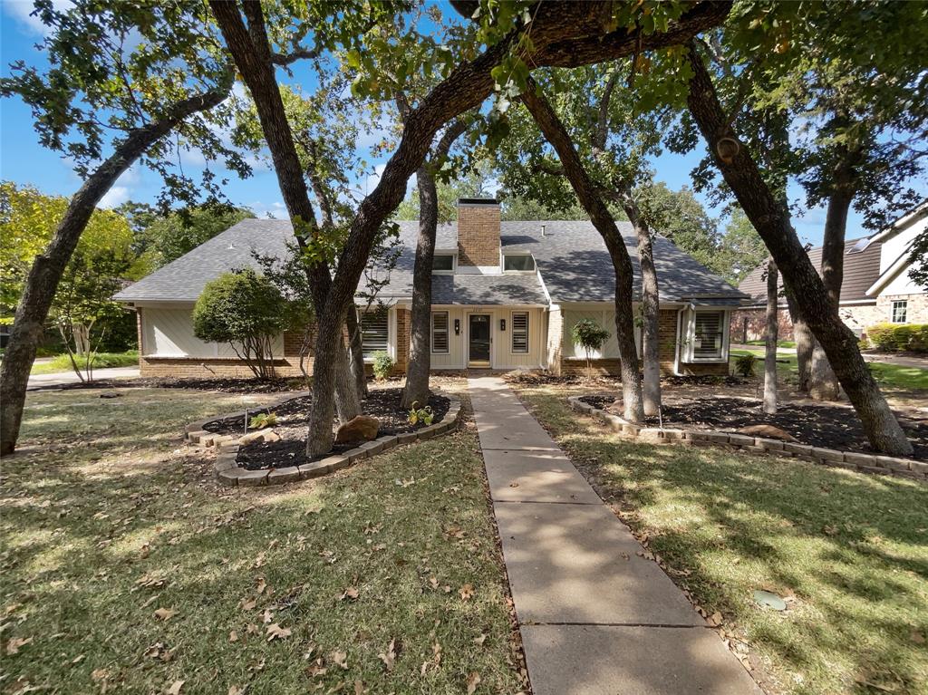 2205 Racquet Club Court Property Photo 1