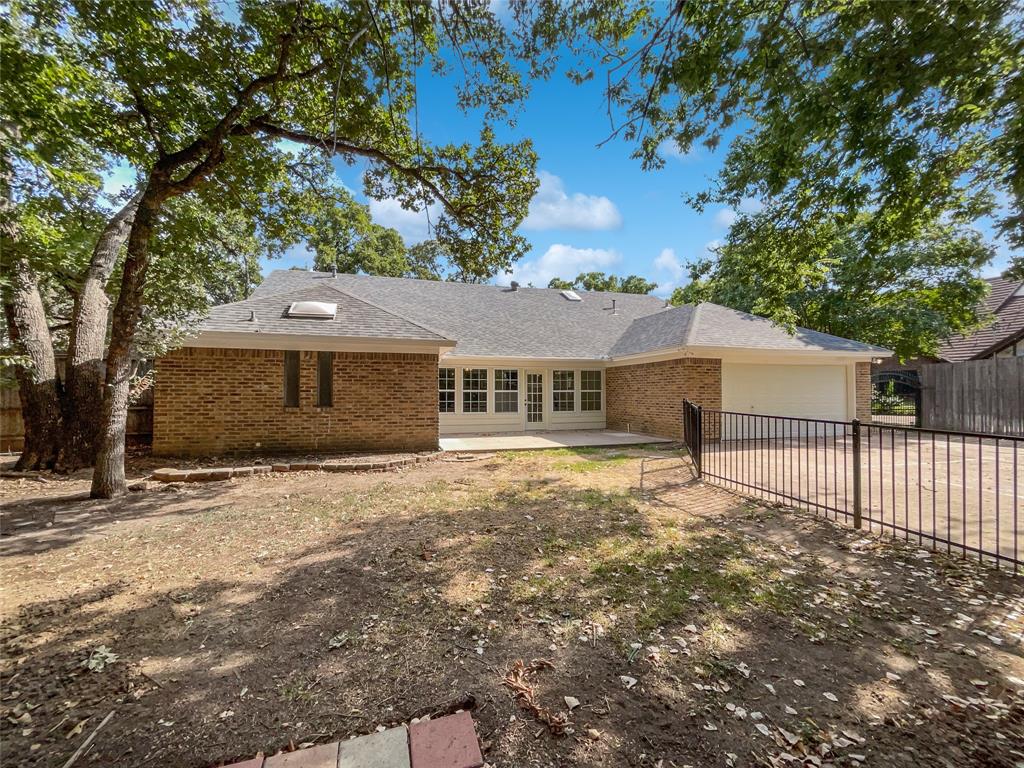 2205 Racquet Club Court Property Photo 8