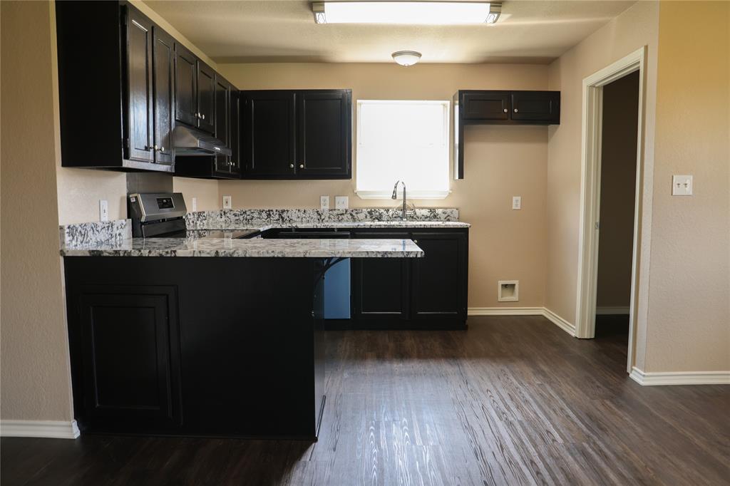 300 Sheila Drive Property Photo 11