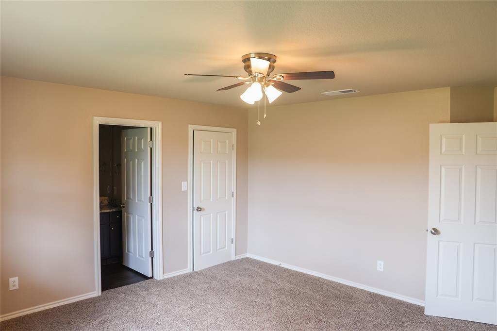 300 Sheila Drive Property Photo 15
