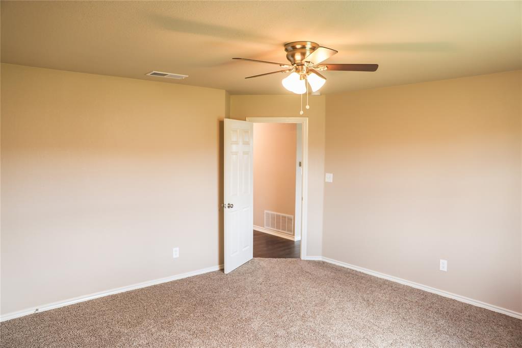 300 Sheila Drive Property Photo 17