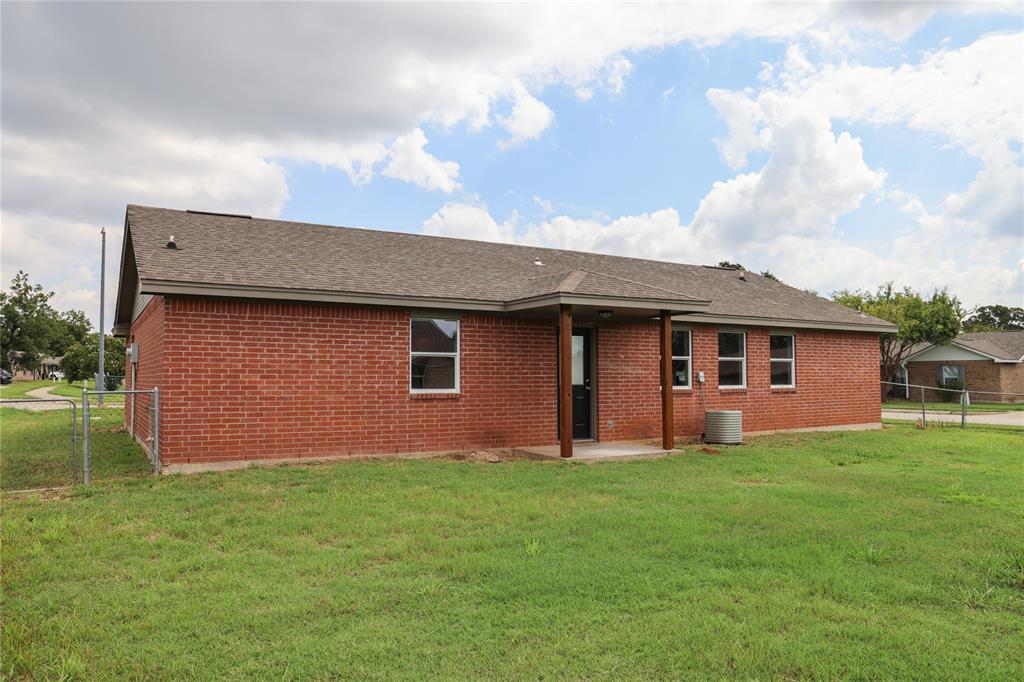 300 Sheila Drive Property Photo 24
