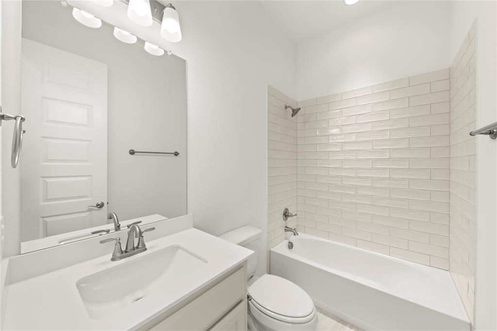 1309 Nathan Lane Property Photo 8