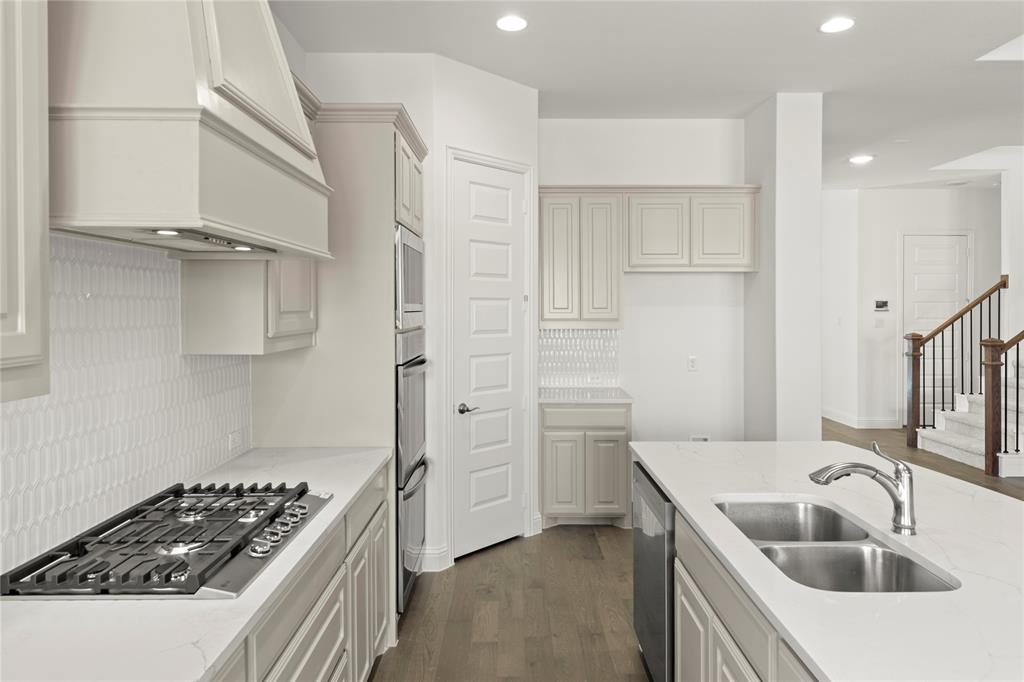 1309 Nathan Lane Property Photo 16