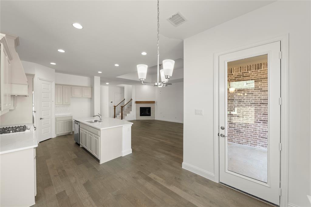 1309 Nathan Lane Property Photo 18