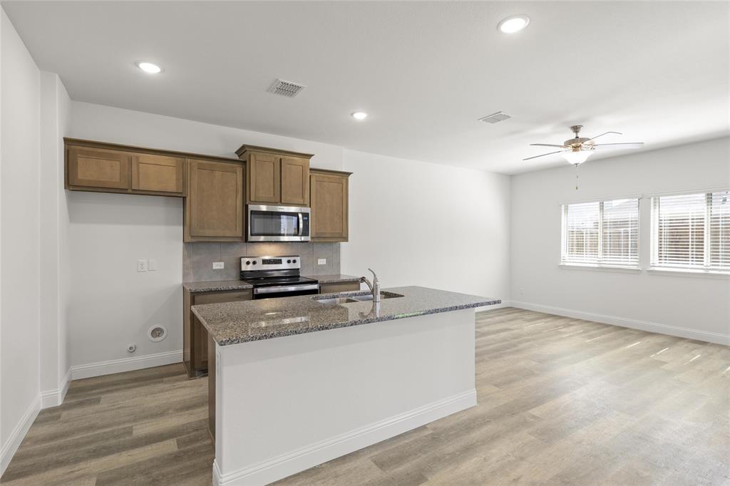 3136 Patrick Street Property Photo 4