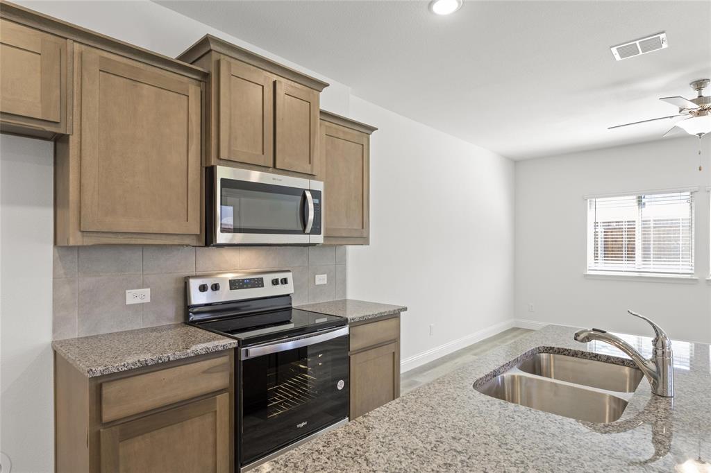 3136 Patrick Street Property Photo 6