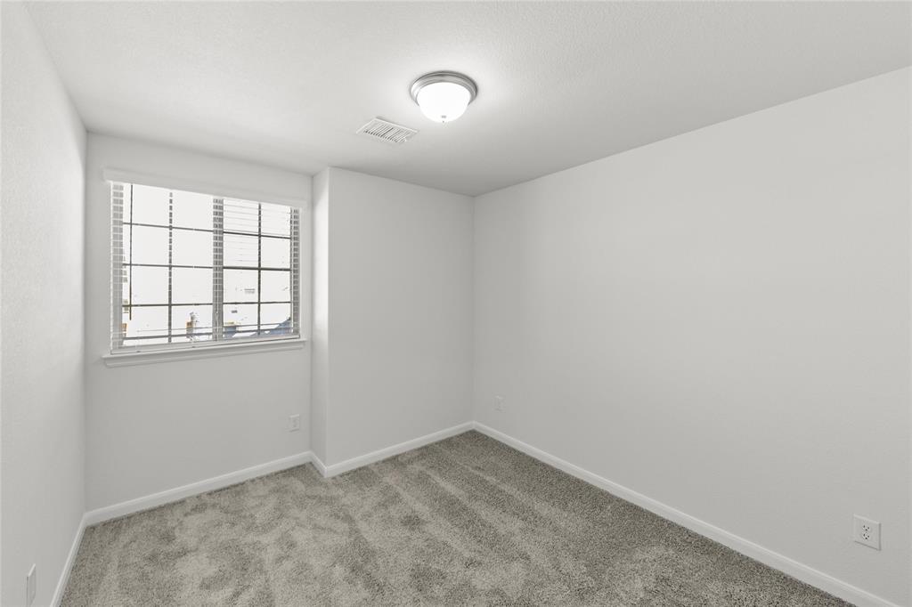 3136 Patrick Street Property Photo 16