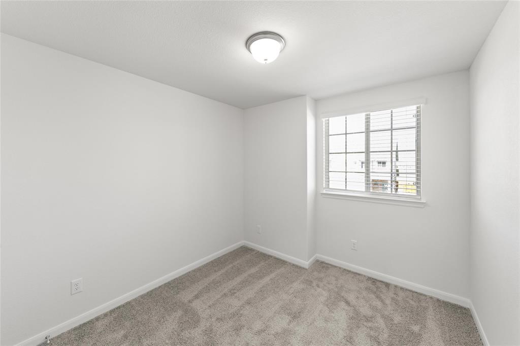 3136 Patrick Street Property Photo 18