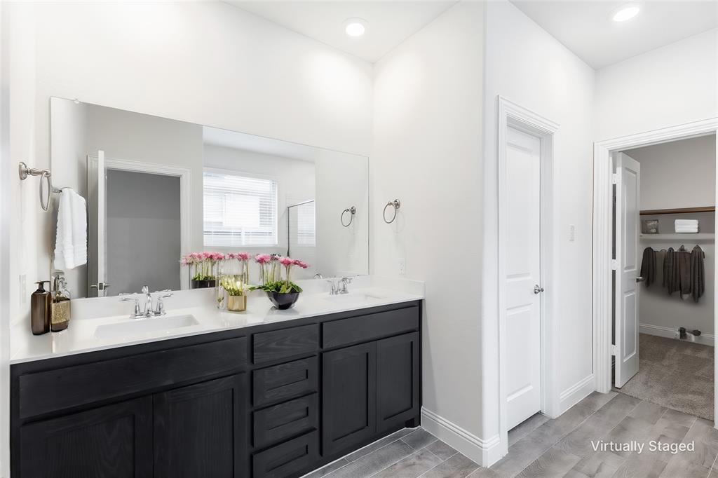 6020 Paddock Lane Property Photo 17