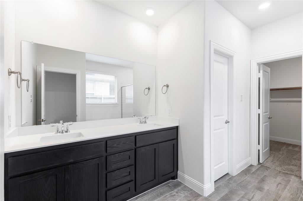 6020 Paddock Lane Property Photo 18