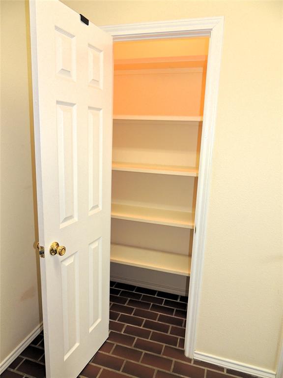 1705 S Access Road Property Photo 13