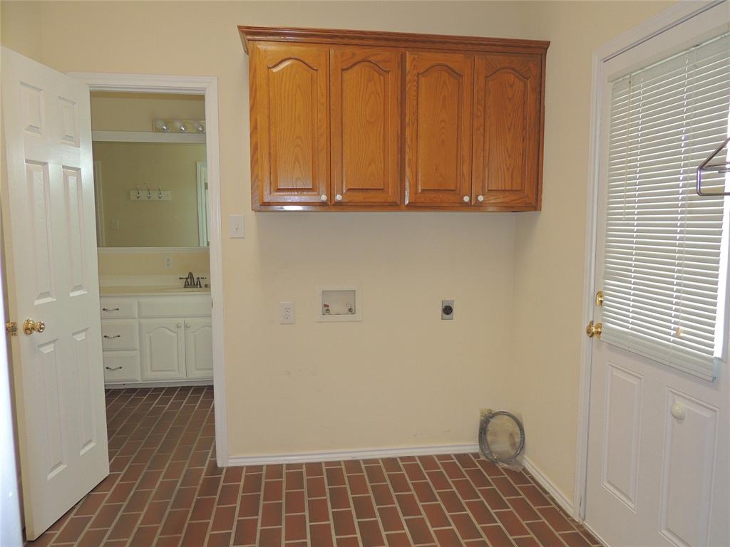 1705 S Access Road Property Photo 14