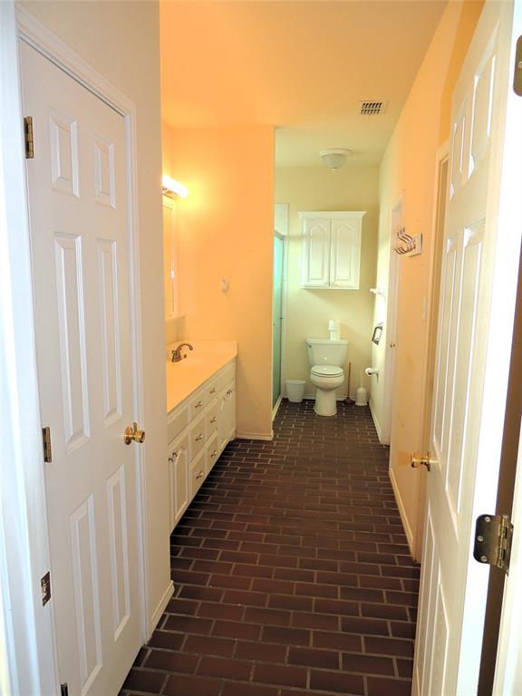 1705 S Access Road Property Photo 17