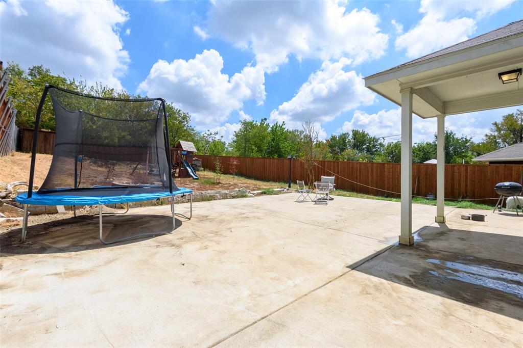 310 S Justin Avenue Property Photo 21