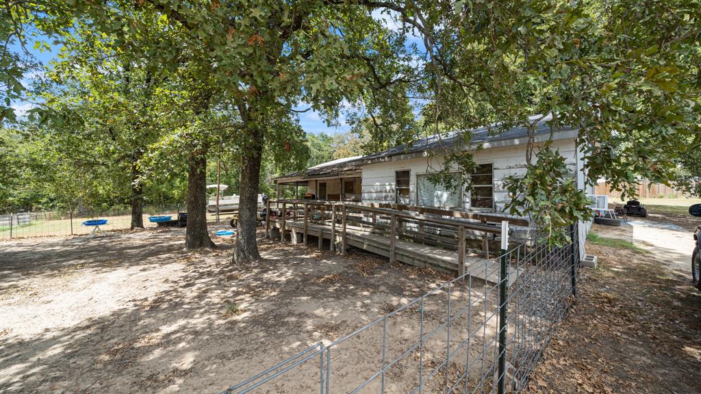 106 Winter Lane Property Photo 2