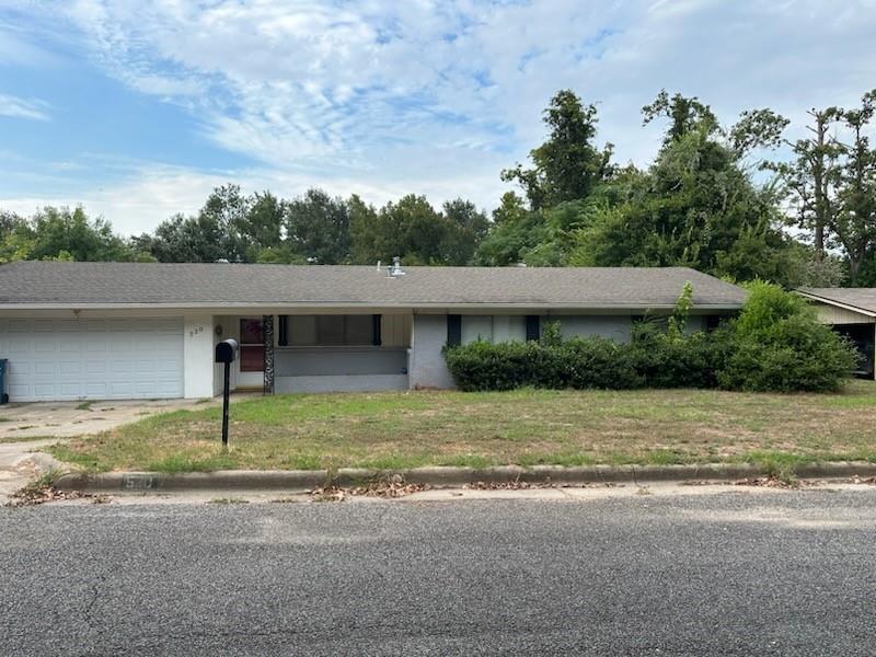 520 Ravenwood Drive Property Photo 1