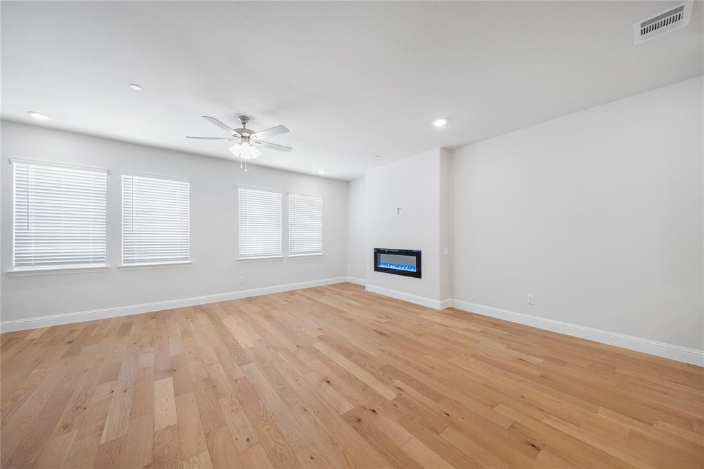 7854 Bayside Drive Property Photo 10