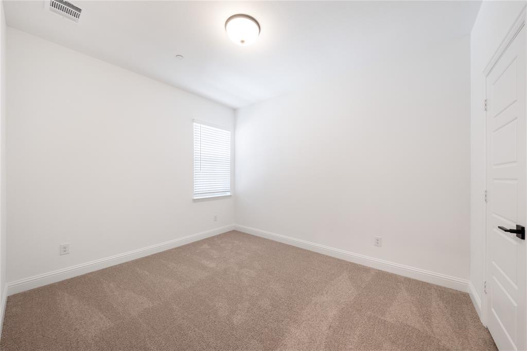 7858 Bayside Drive Property Photo 14