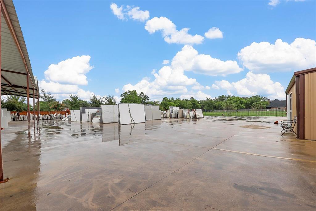 809 Burleson Retta Road Property Photo 39