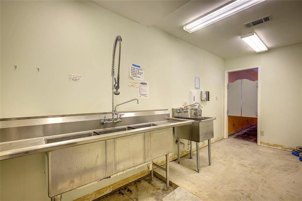 1213 Washington Street Property Photo 13